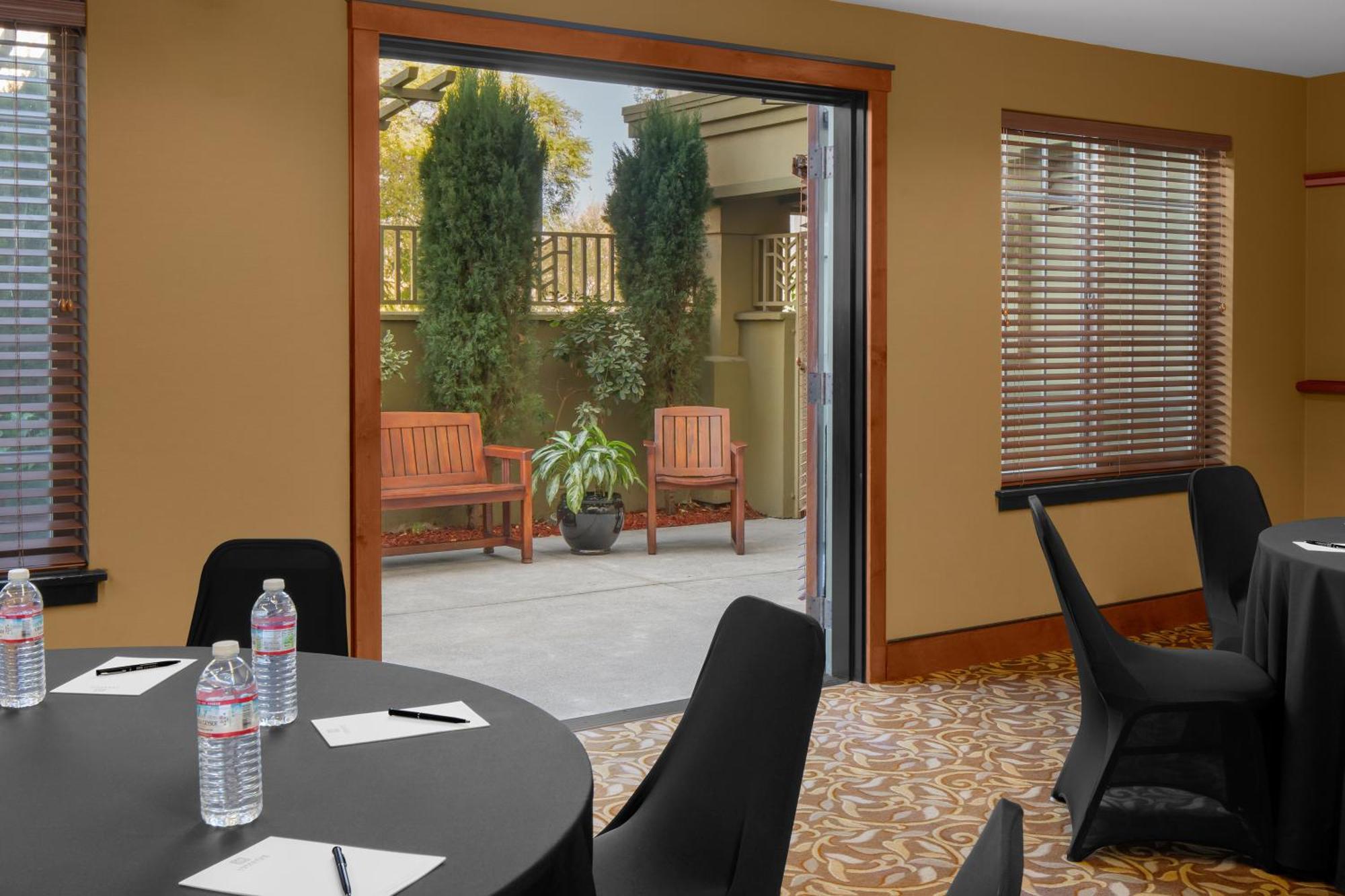 Larkspur Landing Extended Stay Suites Campbell Exterior photo